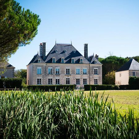 Bed and Breakfast Domaine De La Briouse à Sanxay Extérieur photo