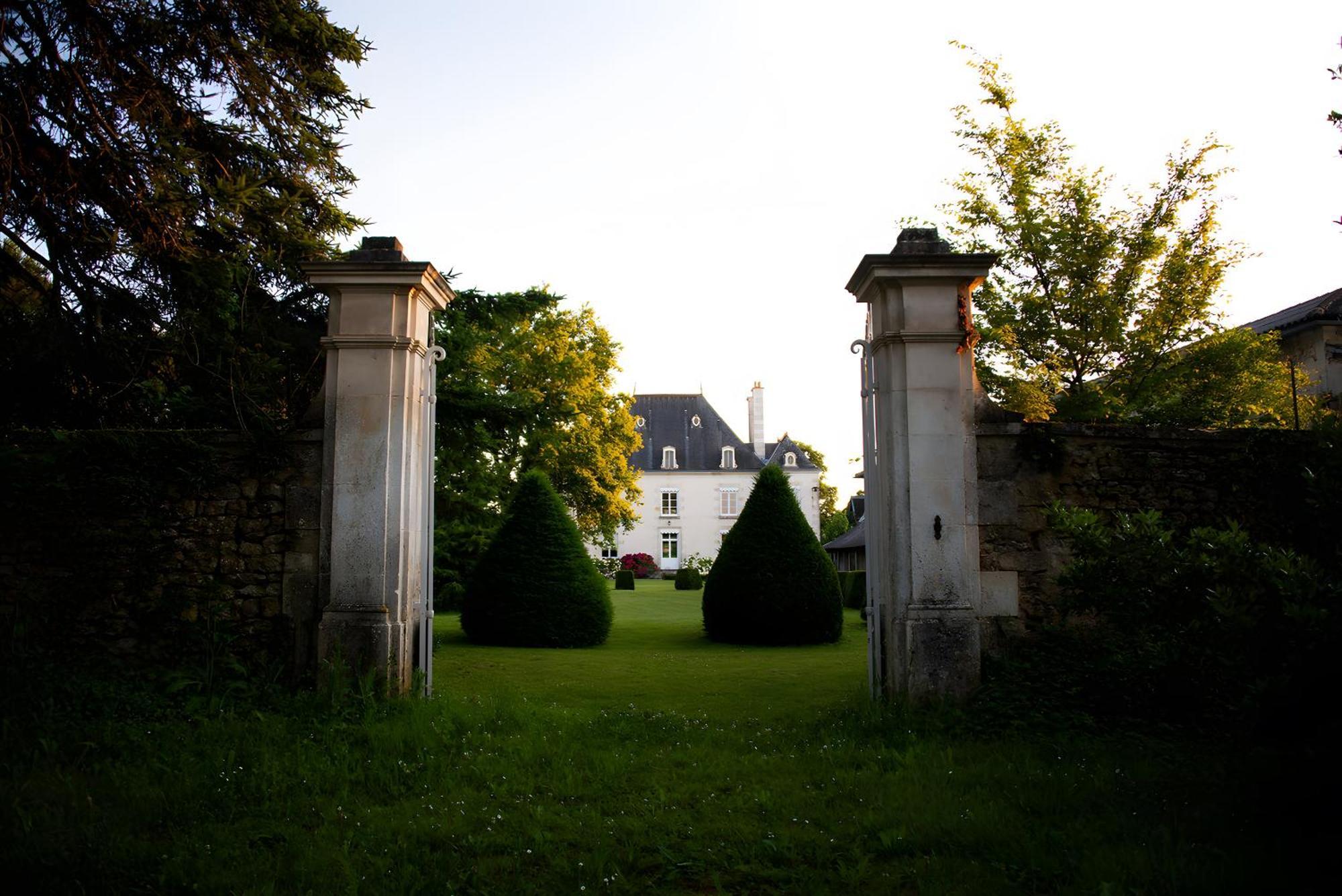 Bed and Breakfast Domaine De La Briouse à Sanxay Extérieur photo